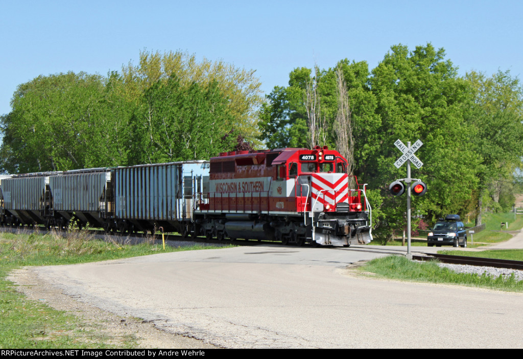 WSOR 4078 crossing Door Creek Road